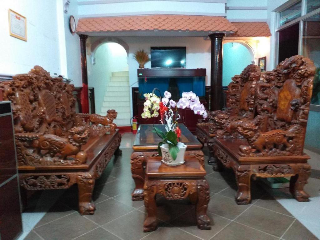 Nha Nghi Nguyen Anh Hotel Long Hai Exterior photo